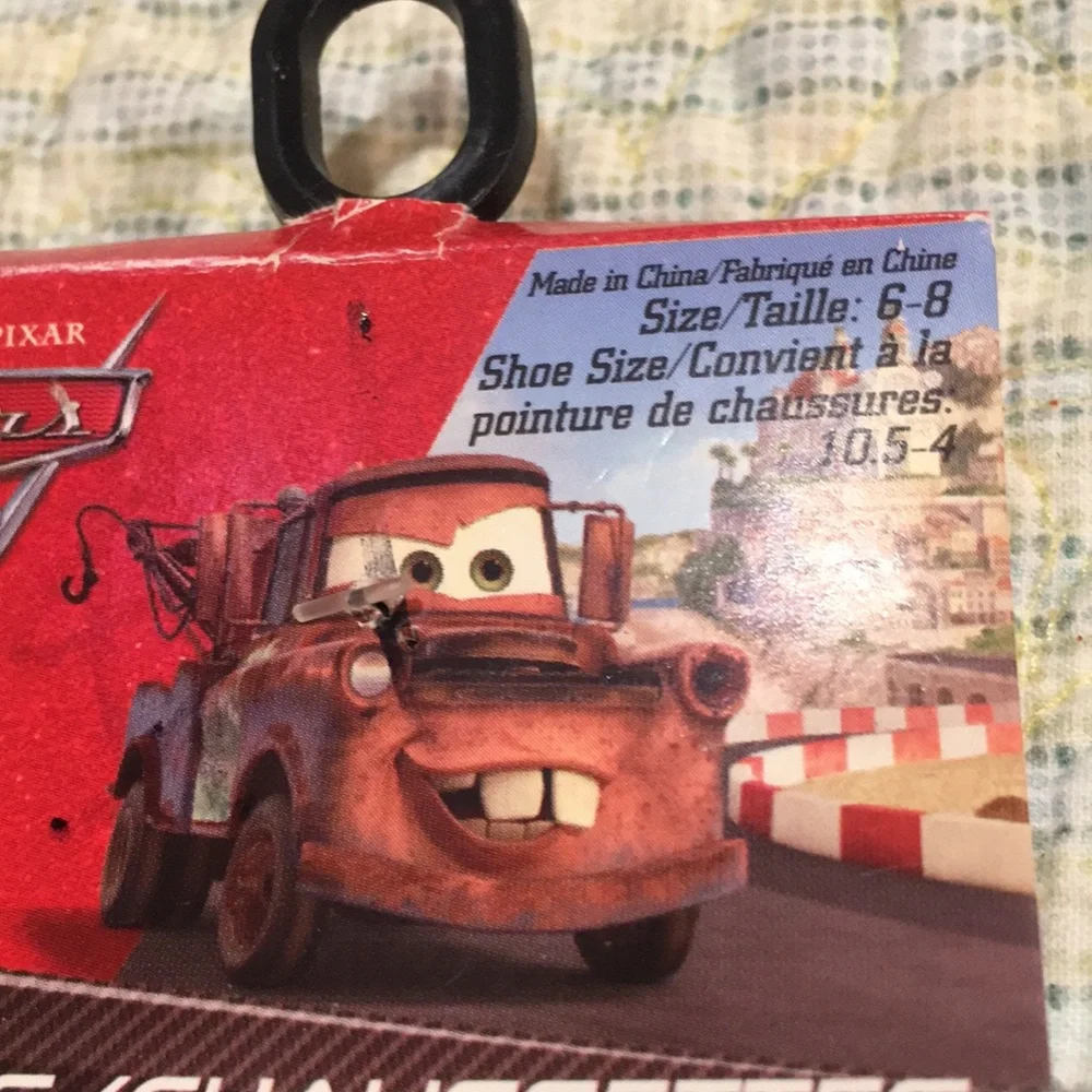 Disney Cars 2 Socks NEW 2-Pair Child Size 6-8 Boys Ankle socks Lightning McQueen